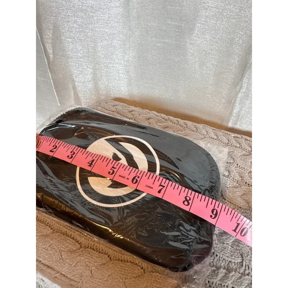 Atlanta Hawks‎ Black fanny pack/ belt/waist/hip bag/pack w/ logo